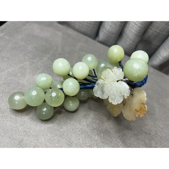 Vtg Italian Alabaster Large Marble Stone Light Green Grapes Cluster Stem Leaves - Picture 6 of 16